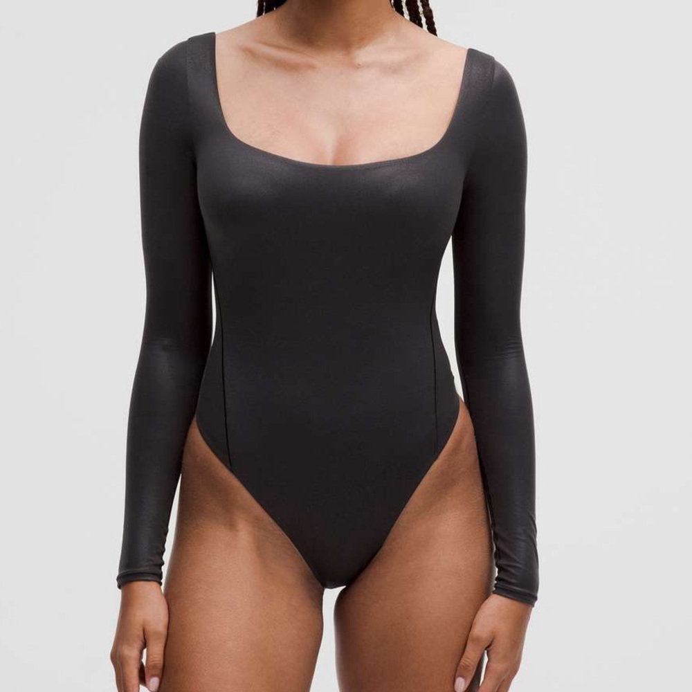 Lululemon Wundermost Ultra-Soft Nulu Square-Neck Long-Sleeve Bodysuit *Shine